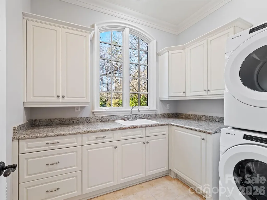 229 Wrenwood Lane Charlotte NC 28211