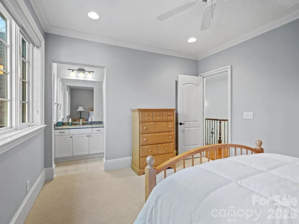 229 Wrenwood Lane Charlotte NC 28211