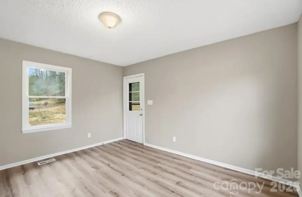 5326 Dolphin Lane Charlotte NC 28215