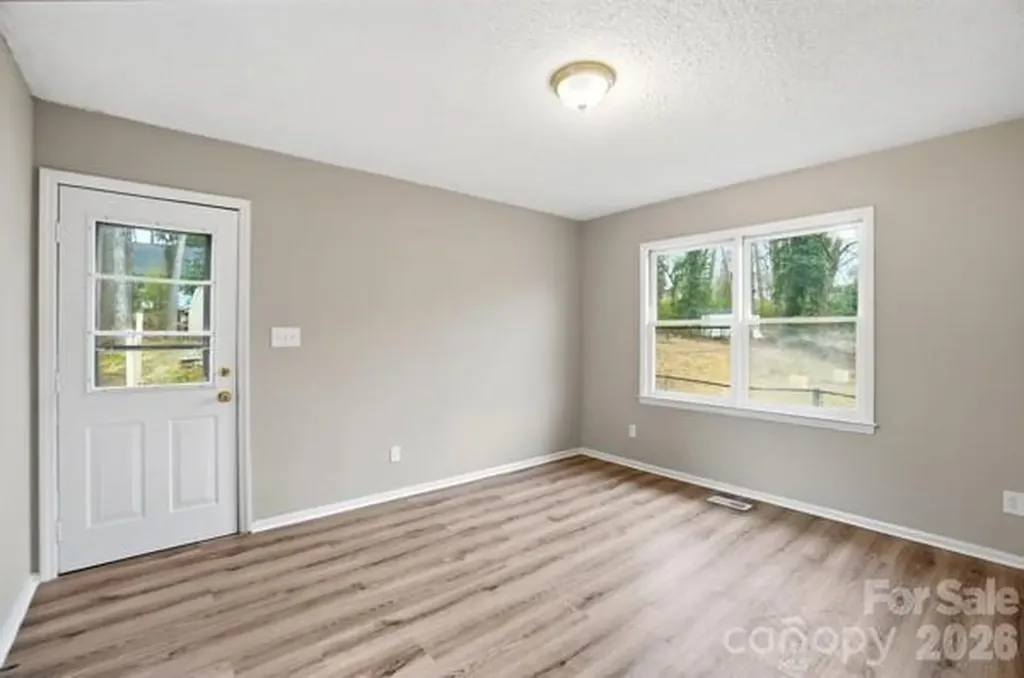 5326 Dolphin Lane Charlotte NC 28215