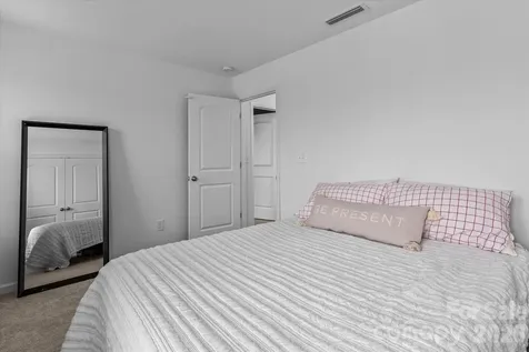 120 Slalom Street Statesville NC 28677