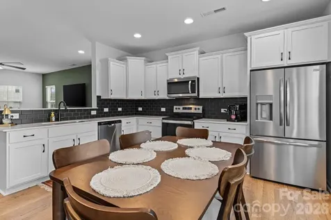 120 Slalom Street Statesville NC 28677