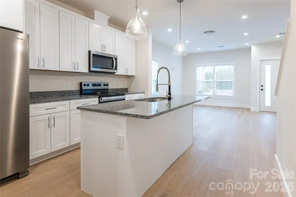 10 Wyndom Lane Asheville NC 28805