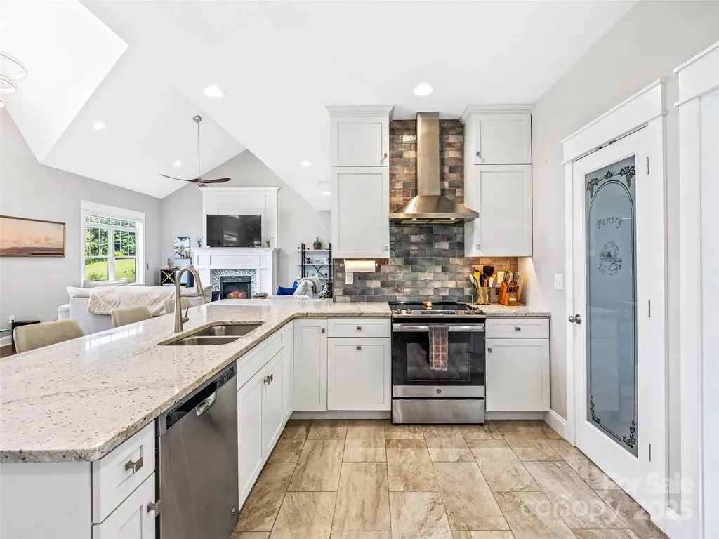 10 Warbler Drive Fletcher NC 28732