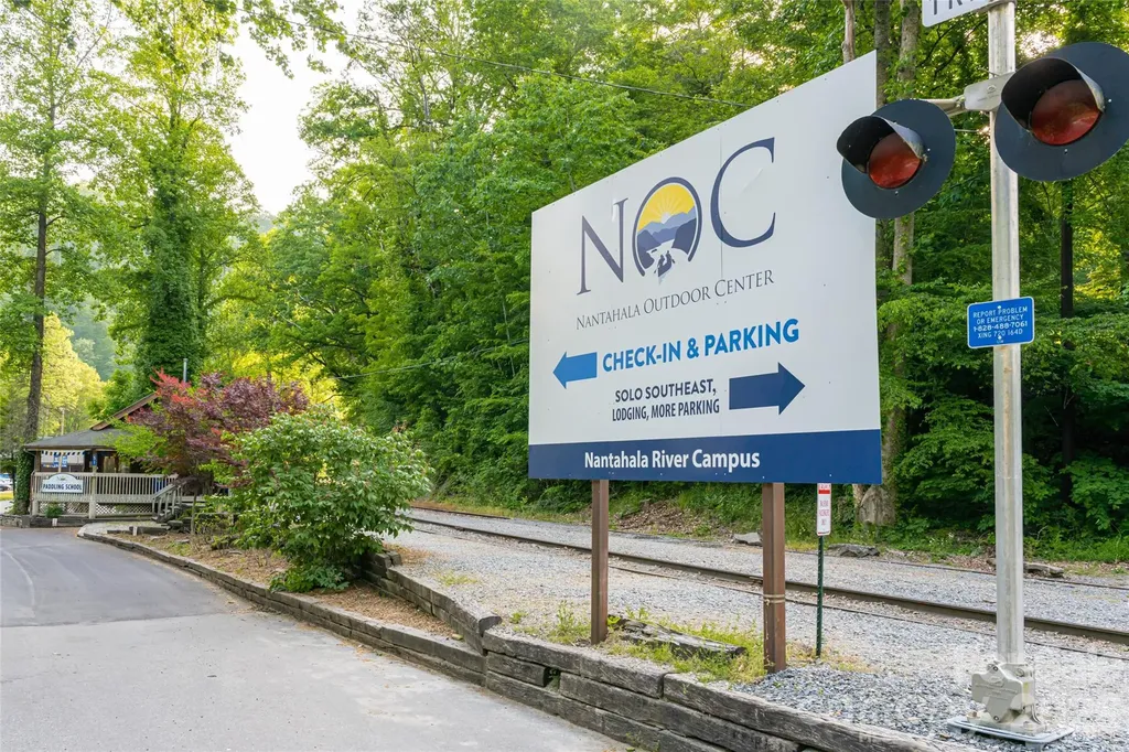 532 Tsali Crossing N Bryson City NC 28713