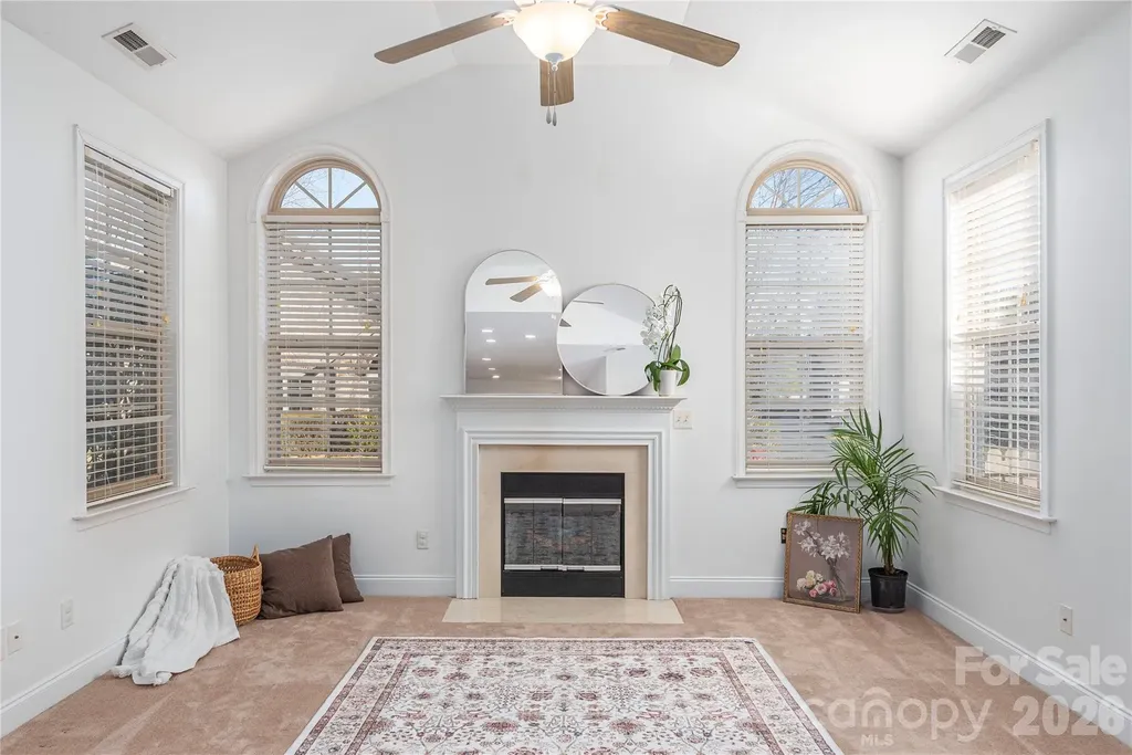122 Outlook Circle Swannanoa NC 28778