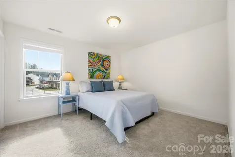600 Cardwell Lane Fletcher NC 28732