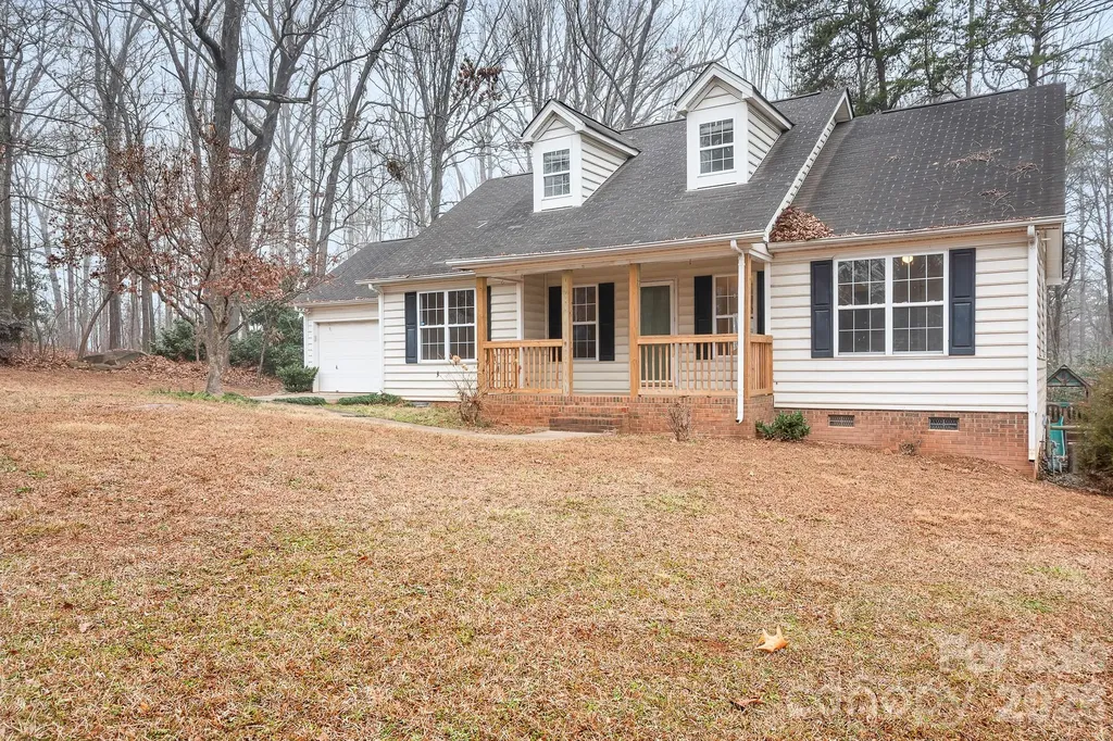177 Highland Woods Court Denver NC 28037