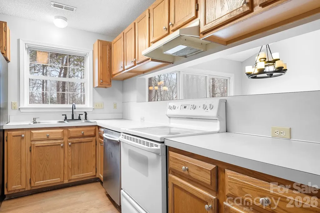177 Highland Woods Court Denver NC 28037