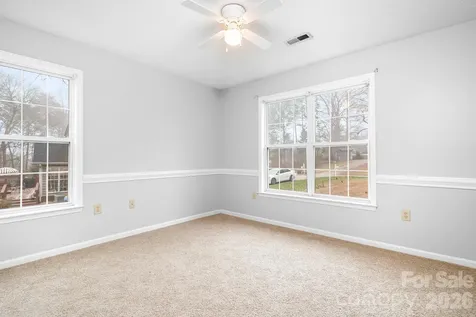 177 Highland Woods Court Denver NC 28037