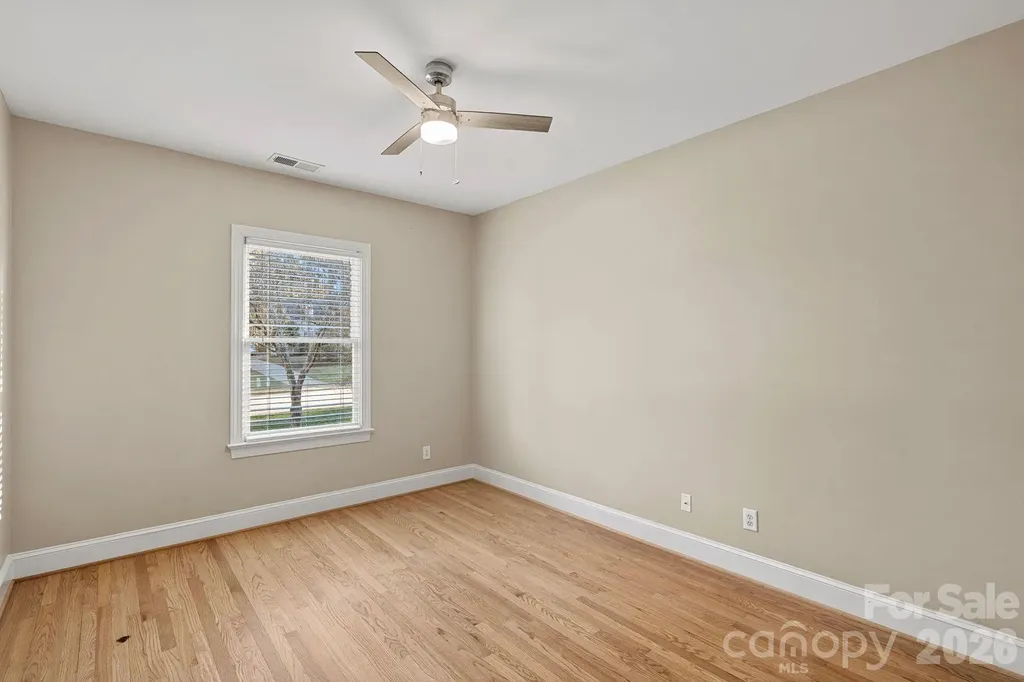254 Bay Harbour Road Mooresville NC 28117
