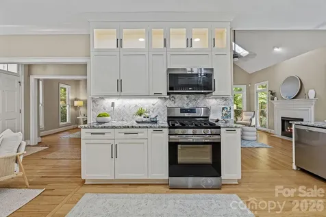 254 Bay Harbour Road Mooresville NC 28117