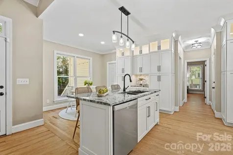 254 Bay Harbour Road Mooresville NC 28117