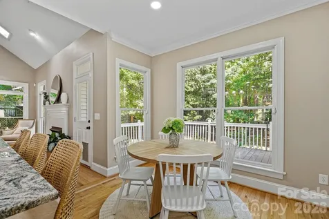 254 Bay Harbour Road Mooresville NC 28117