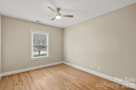 254 Bay Harbour Road Mooresville NC 28117