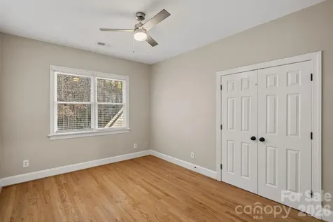 254 Bay Harbour Road Mooresville NC 28117