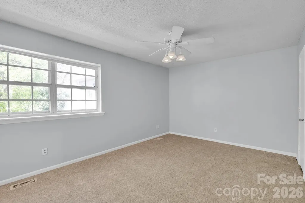 8510 Castle Pine Court Charlotte NC 28226
