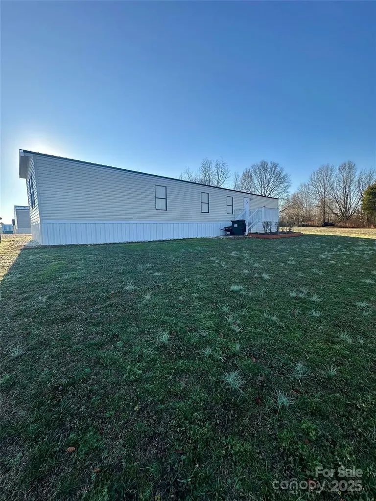 1557 Autumn Lane Lincolnton NC 28092
