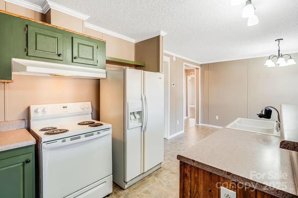15 Cyrus Lane Weaverville NC 28787