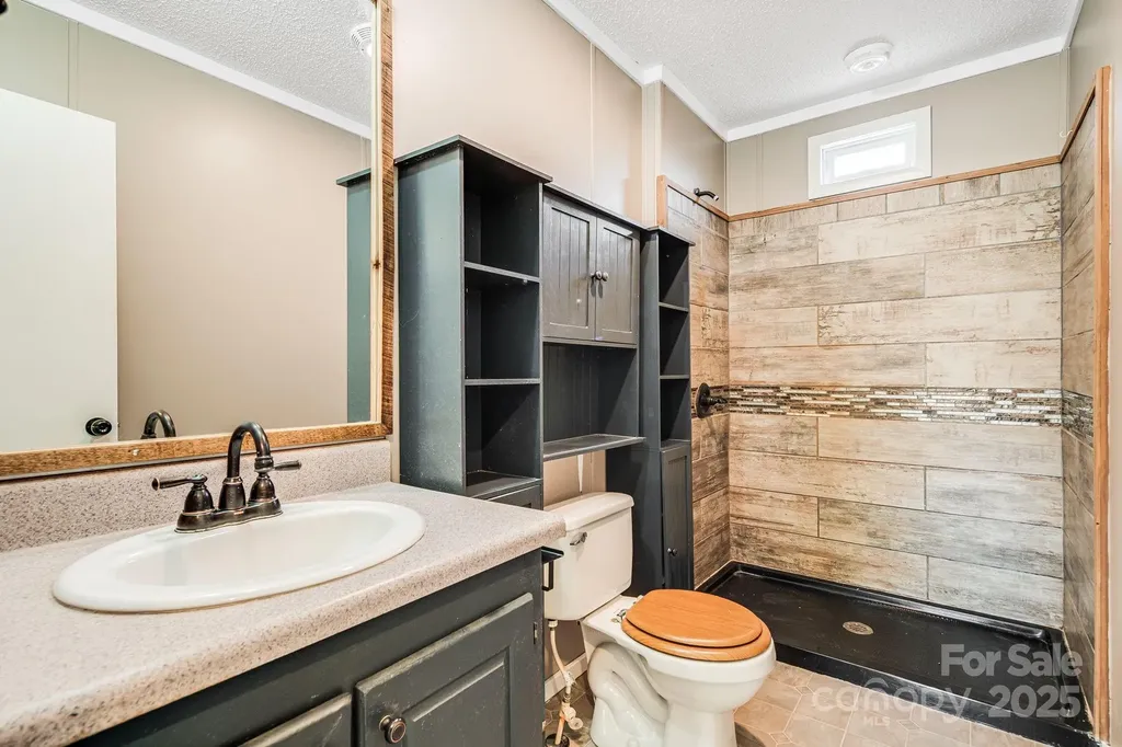 15 Cyrus Lane Weaverville NC 28787