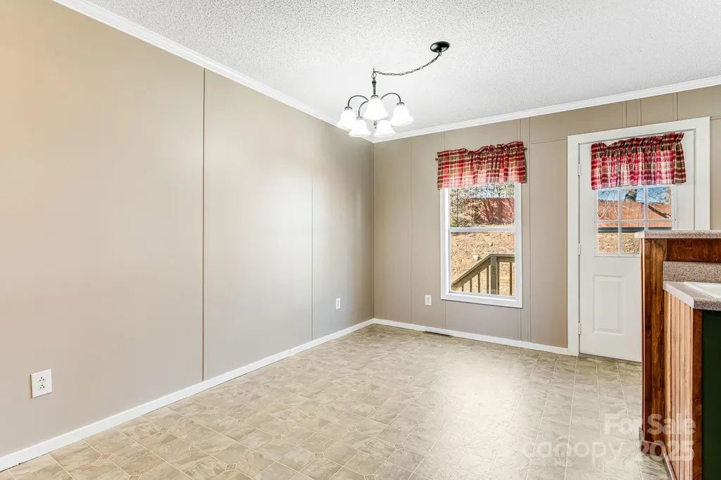 15 Cyrus Lane Weaverville NC 28787