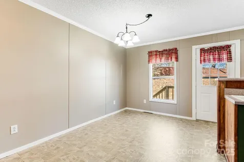 15 Cyrus Lane Weaverville NC 28787