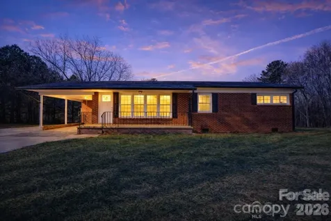 2822 Bettis Road Grover NC 28073