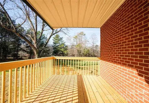 2822 Bettis Road Grover NC 28073