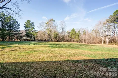 2822 Bettis Road Grover NC 28073