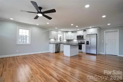 2822 Bettis Road Grover NC 28073