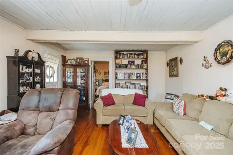 63 Clear Creek Road Marion NC 28752