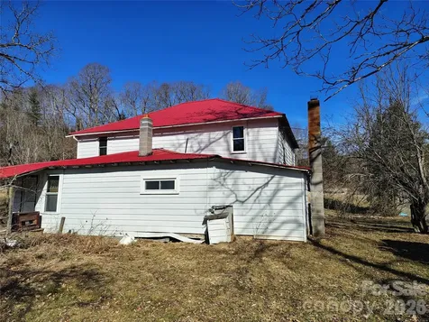 166 Old Helton School Road Lansing NC 28643