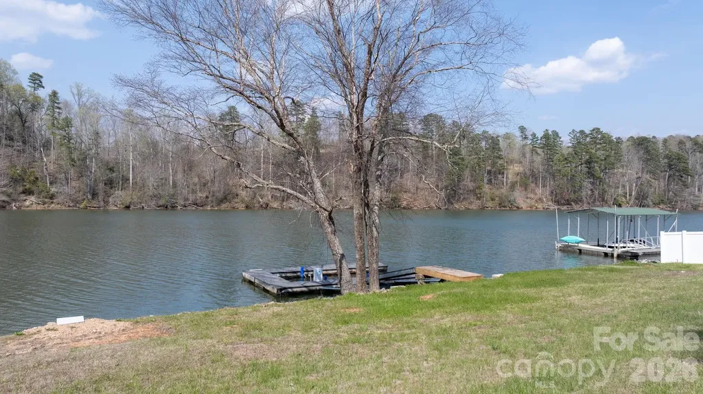 207 Catawba Avenue Hickory NC 28601