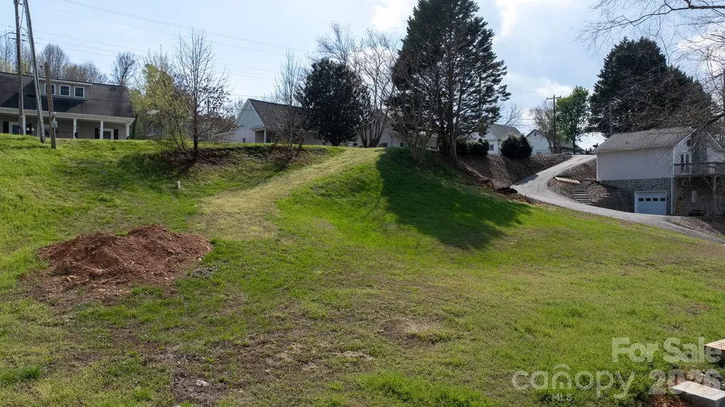 207 Catawba Avenue Hickory NC 28601