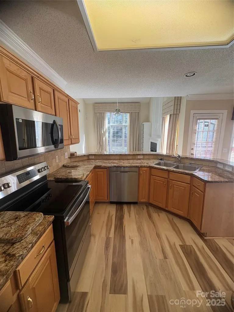 5828 Swanston Drive Charlotte NC 28269