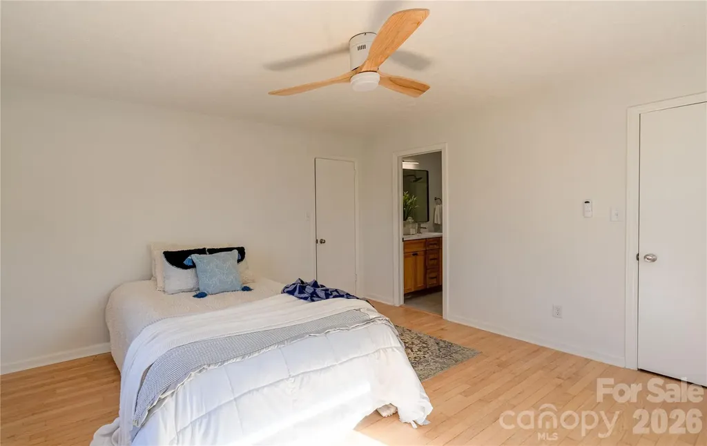 104 Disosway Street Black Mountain NC 28711