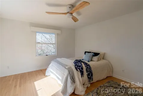 104 Disosway Street Black Mountain NC 28711