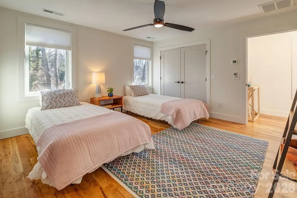 21 Orrinel Way Asheville NC 28806