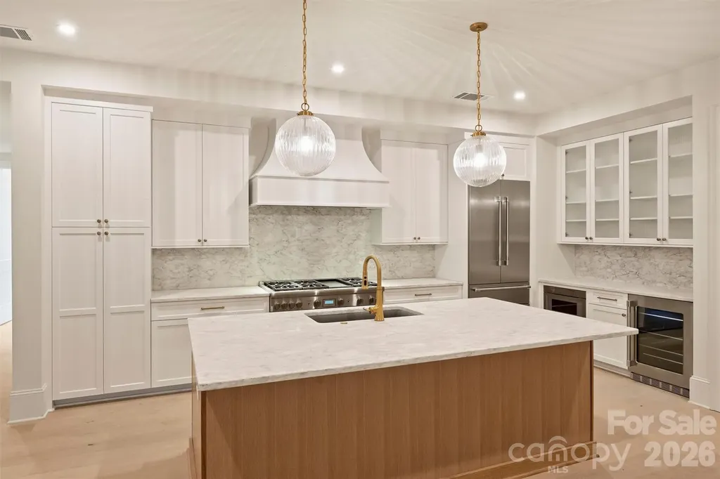 409 Queens Road Charlotte NC 28207