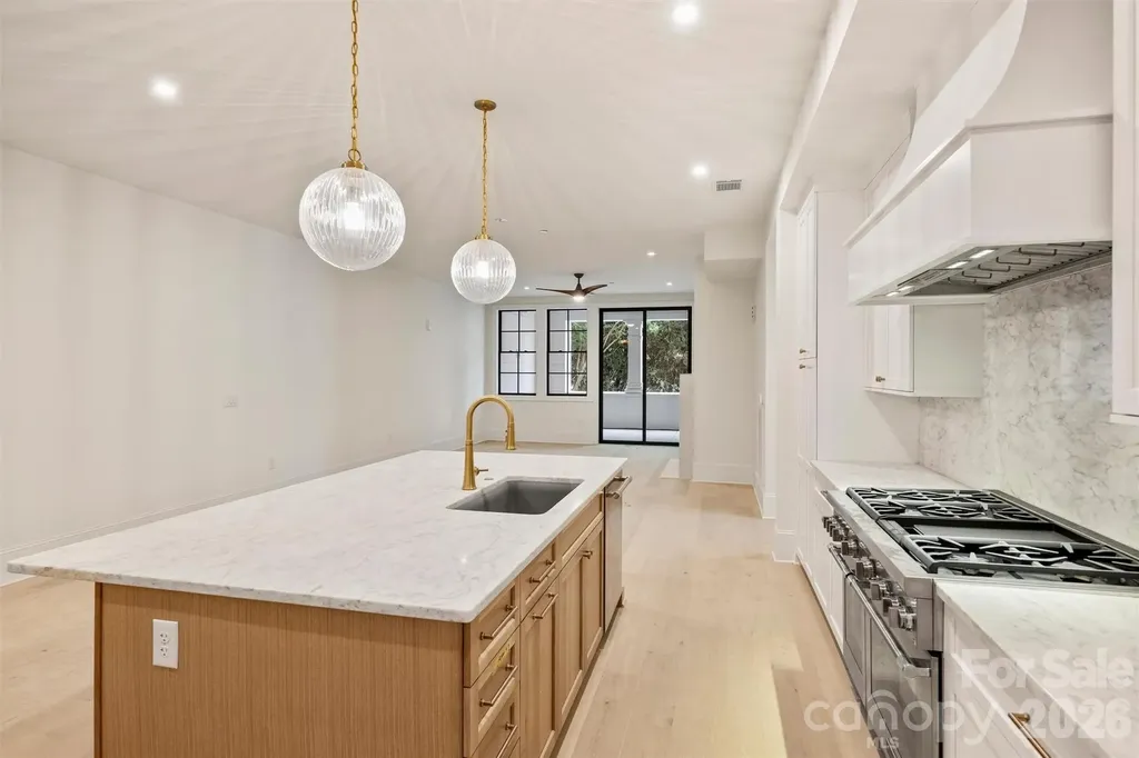 409 Queens Road Charlotte NC 28207
