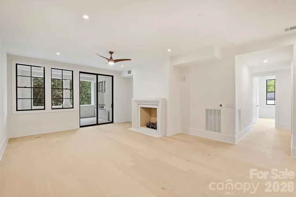 409 Queens Road Charlotte NC 28207