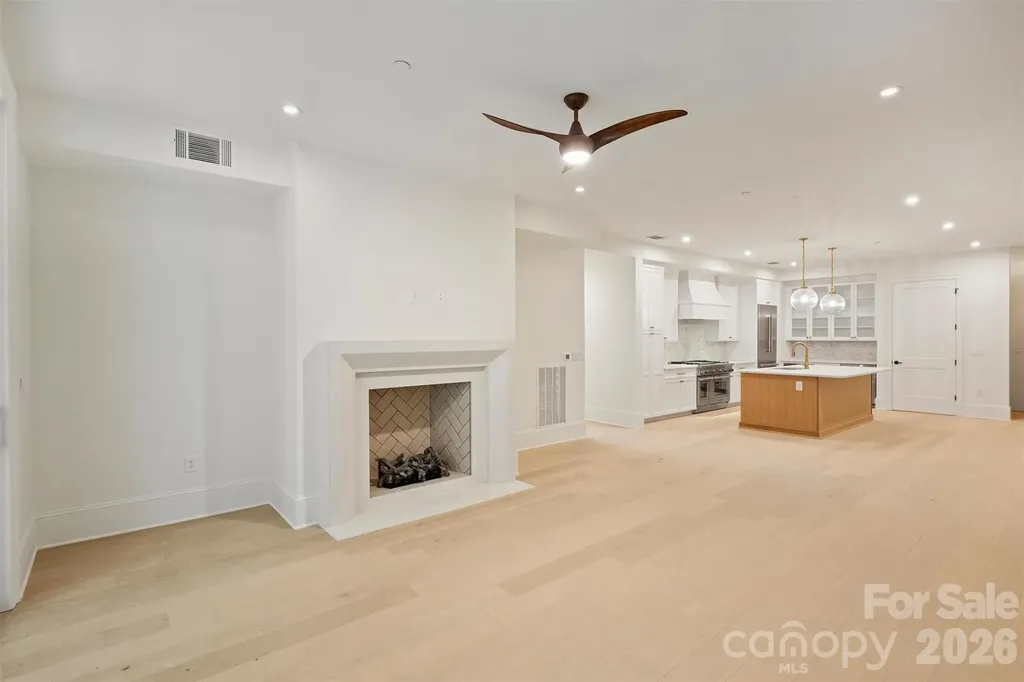 409 Queens Road Charlotte NC 28207