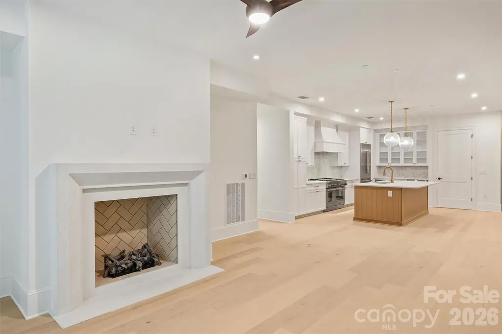 409 Queens Road Charlotte NC 28207