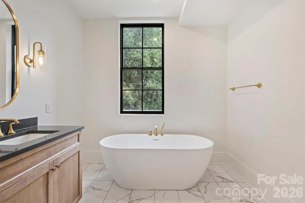 409 Queens Road Charlotte NC 28207