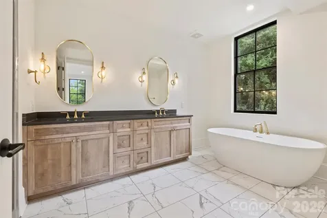 409 Queens Road Charlotte NC 28207