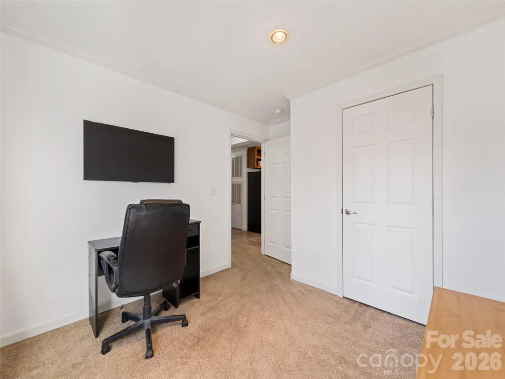 10 Enochs Way Fletcher NC 28732