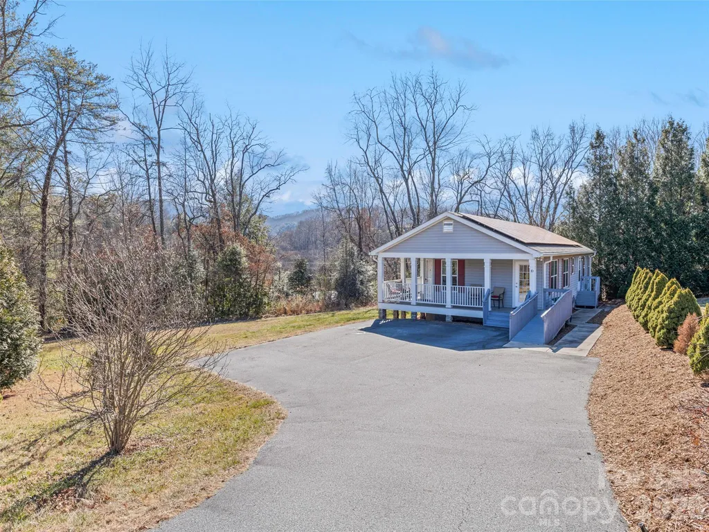 10 Enochs Way Fletcher NC 28732