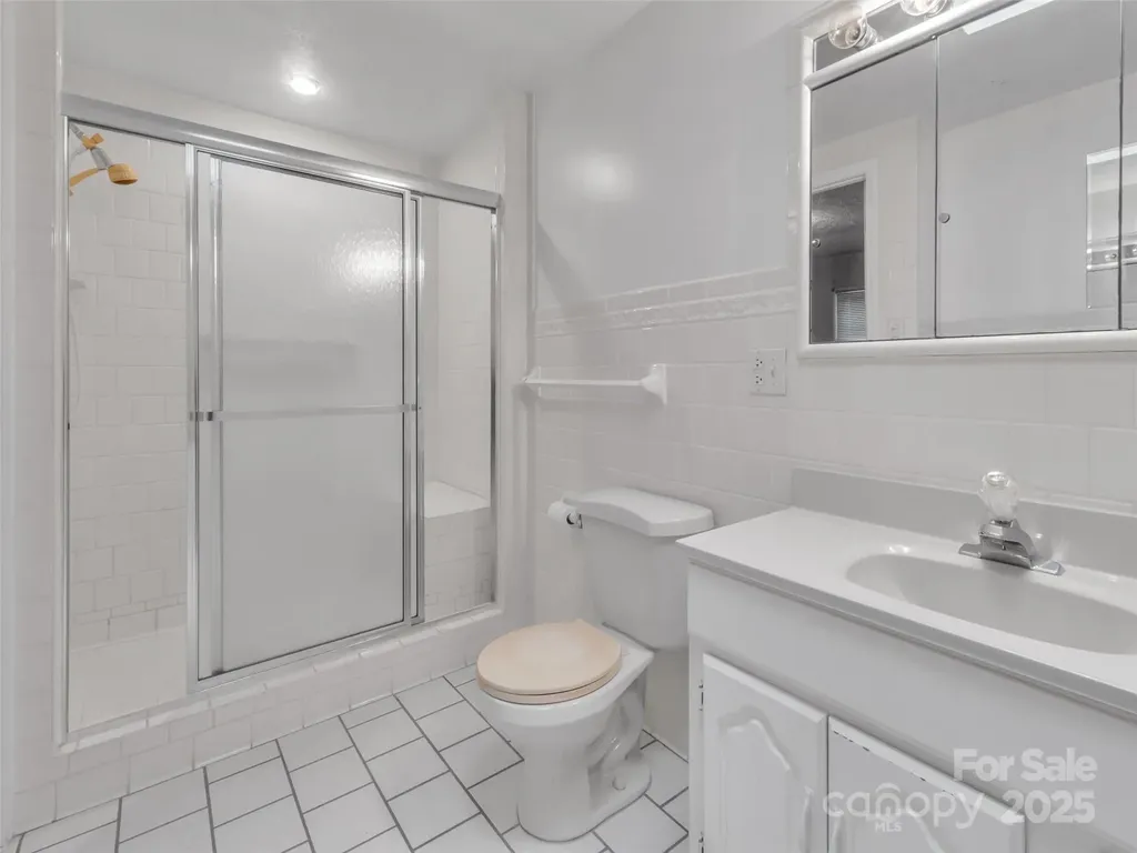 18 & 44 Sierra Point Waynesville NC 28786