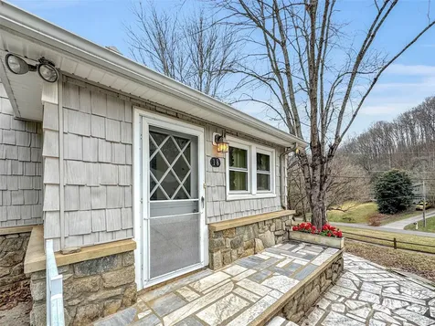 18 & 44 Sierra Point Waynesville NC 28786