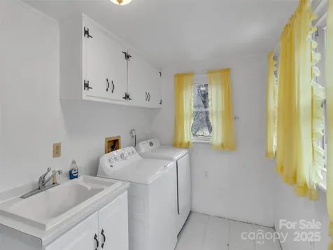18 & 44 Sierra Point Waynesville NC 28786